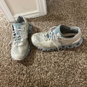 ON Cloud X3 running sneakers